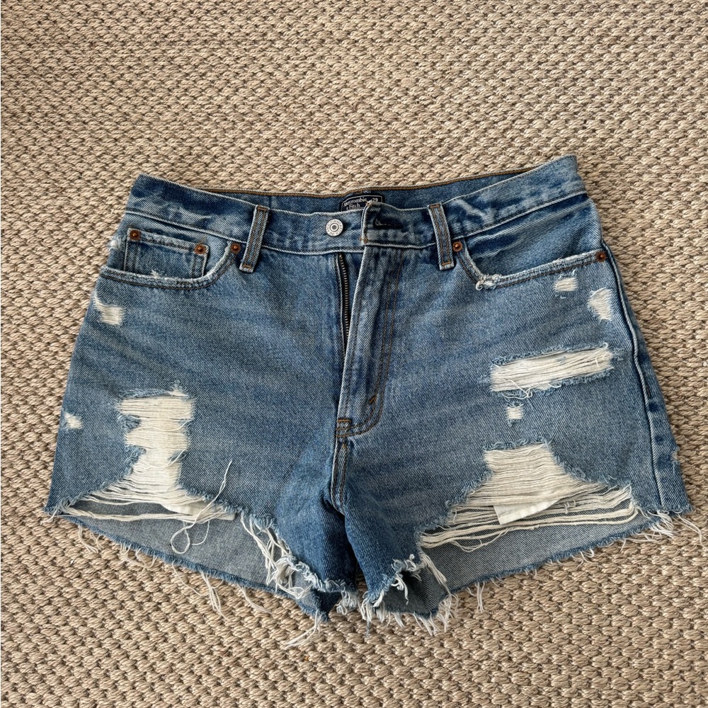 Abercrombie High Rise Jean Short size 8